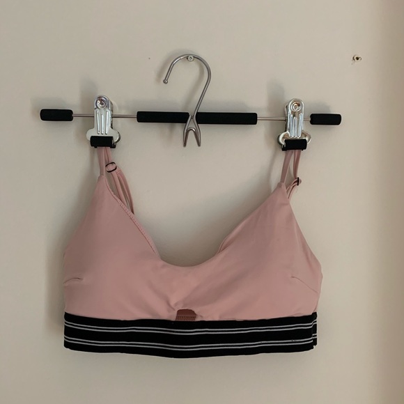 Garage Bikini - Picture 1 of 2